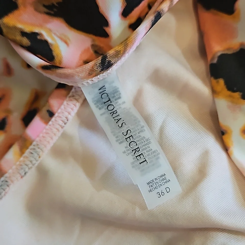 Bikini - Picture 5 of 6